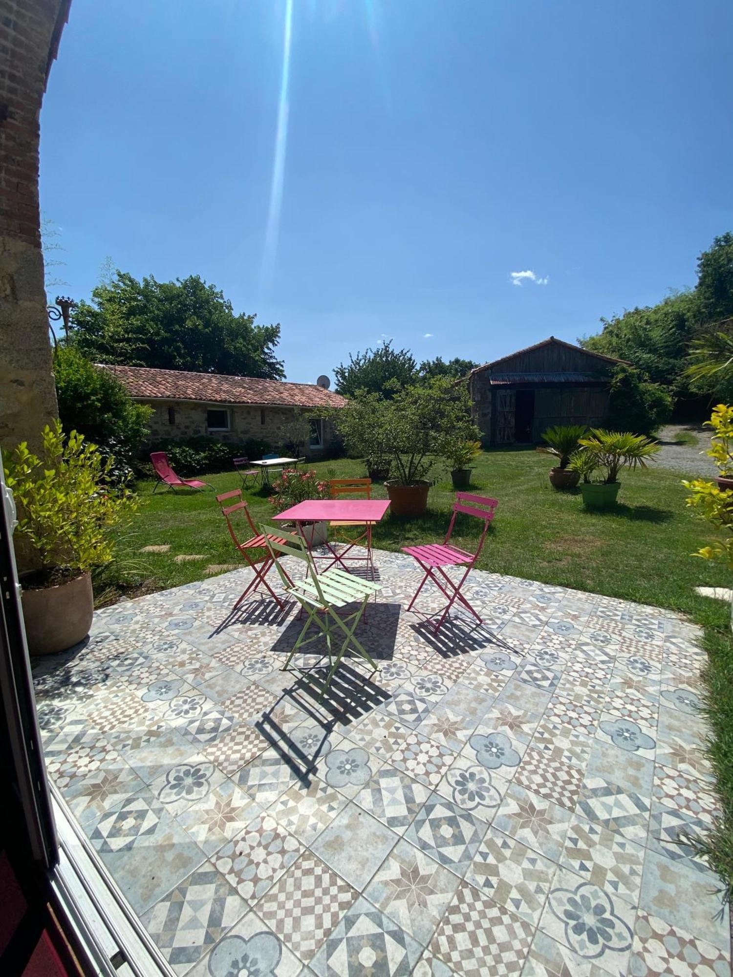 La Frapperie Acomodação com café da manhã La Pommeraie-sur-Sevre Exterior foto